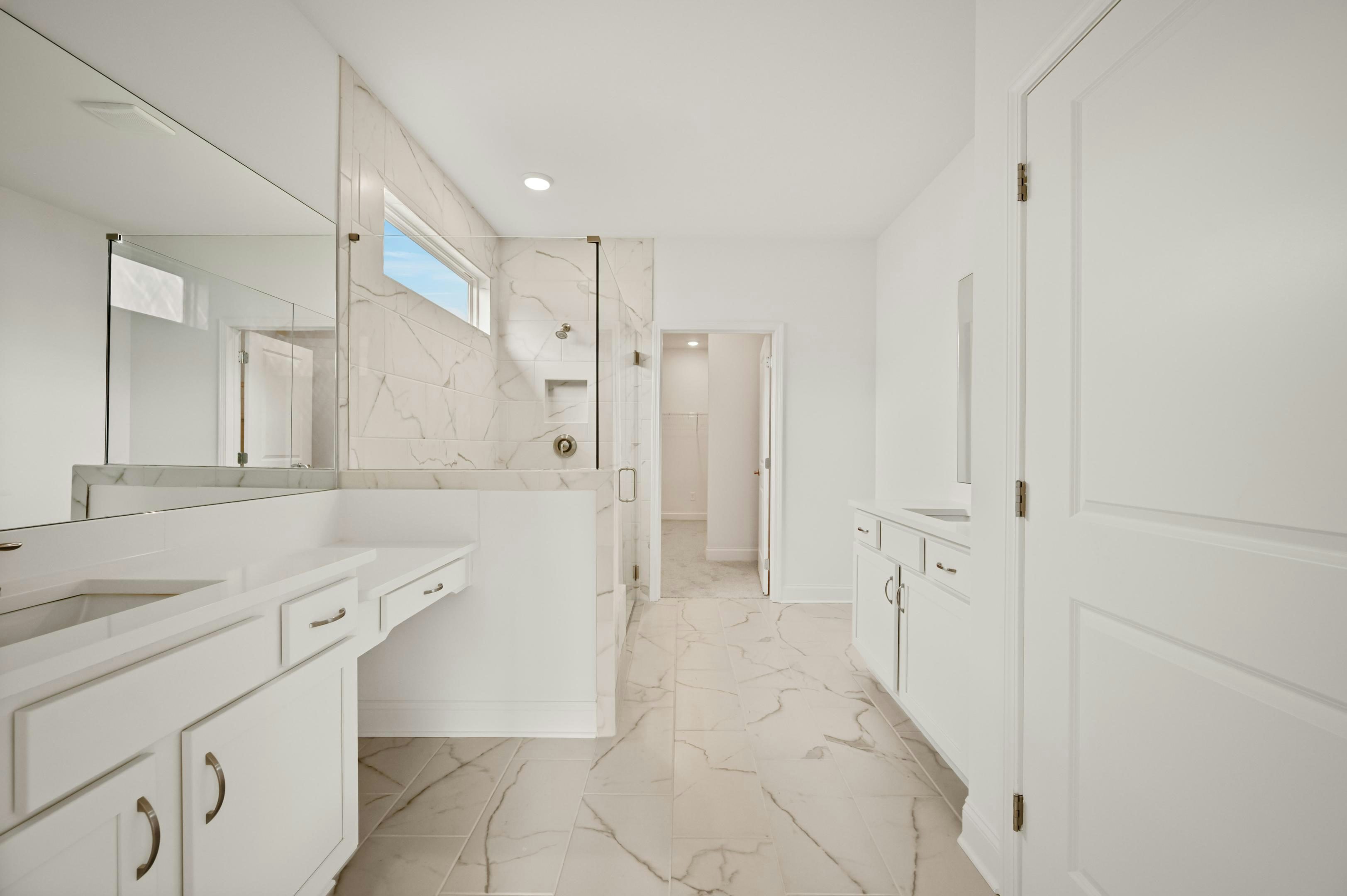 EF142 Maplewood Primary Bath