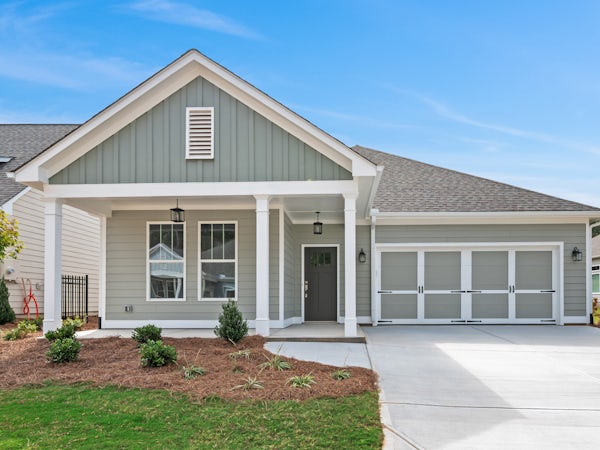 EF142 Maplewood exterior