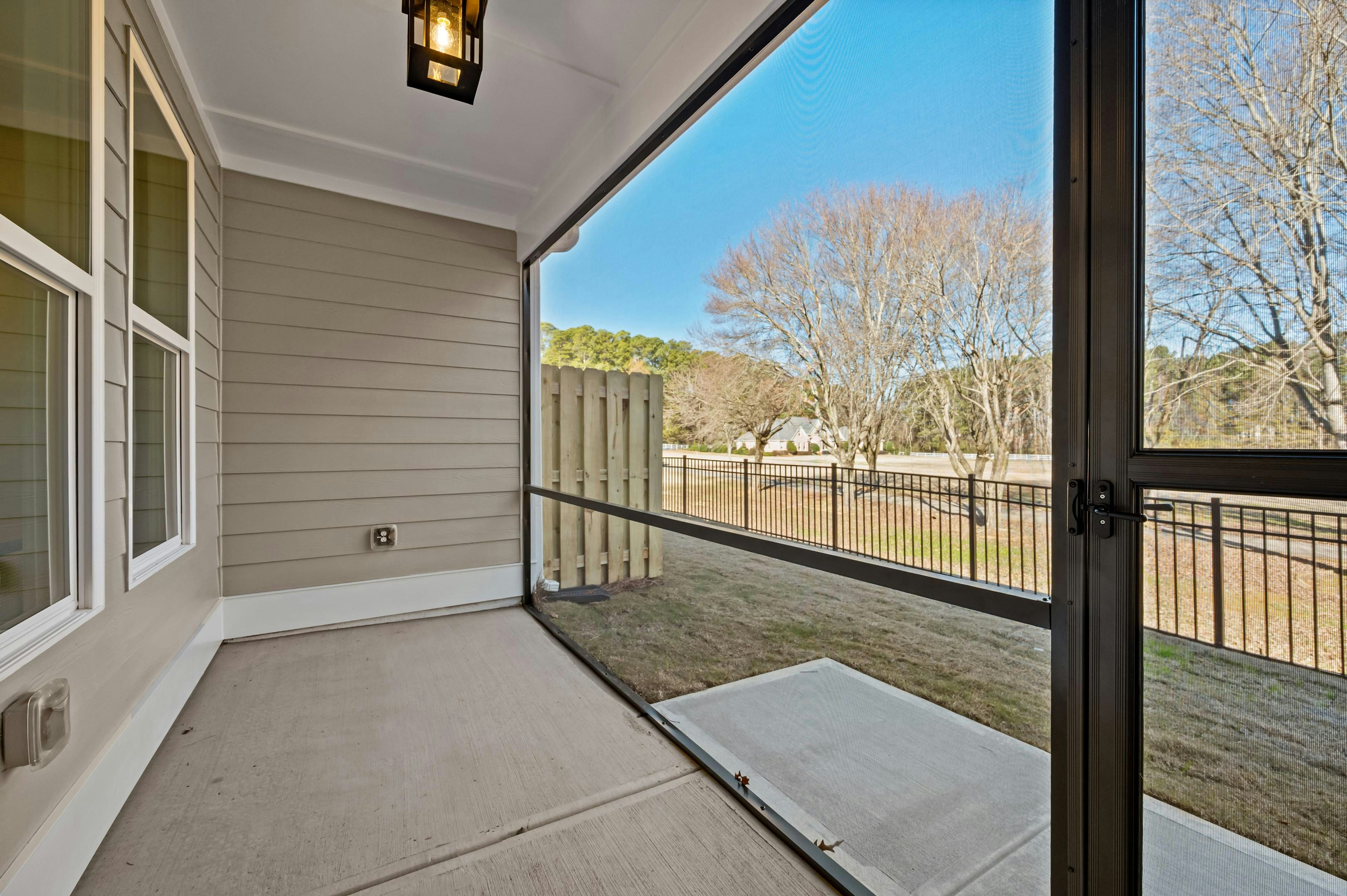 HW Mimosa Screen Porch2