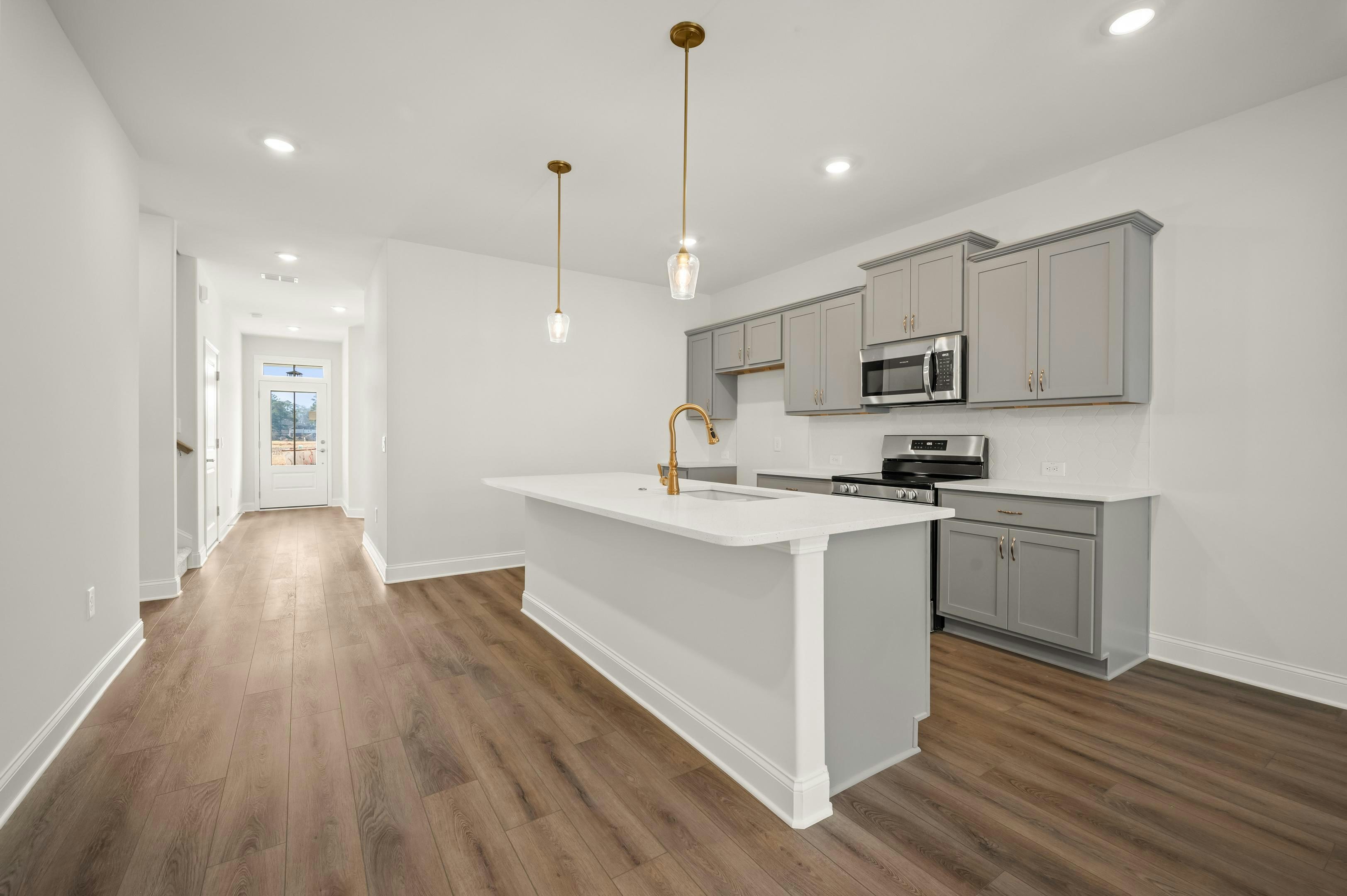 HW5 Mimosa Kitchen to Foyer