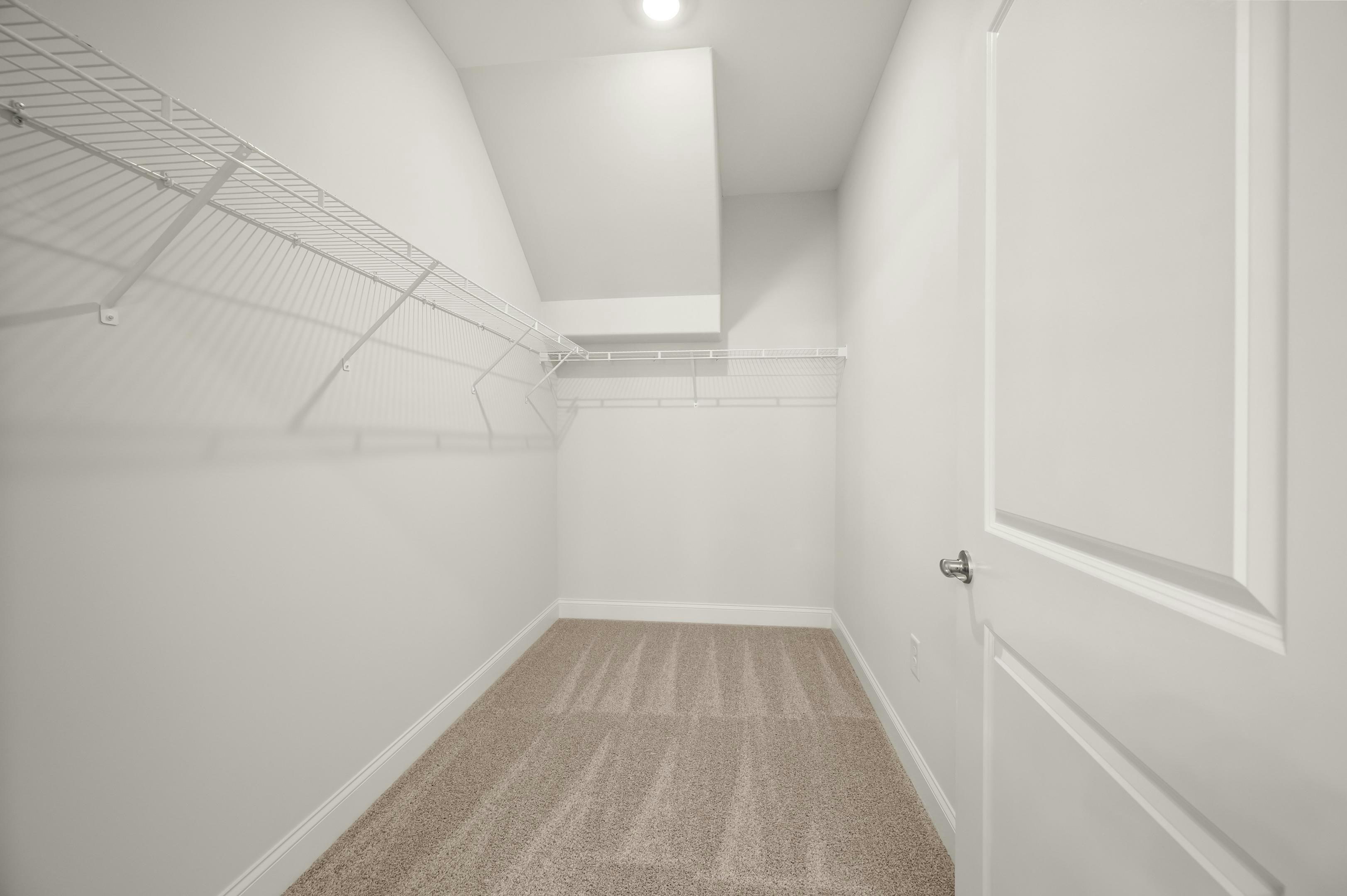 HW5 Mimosa Walkin Closet