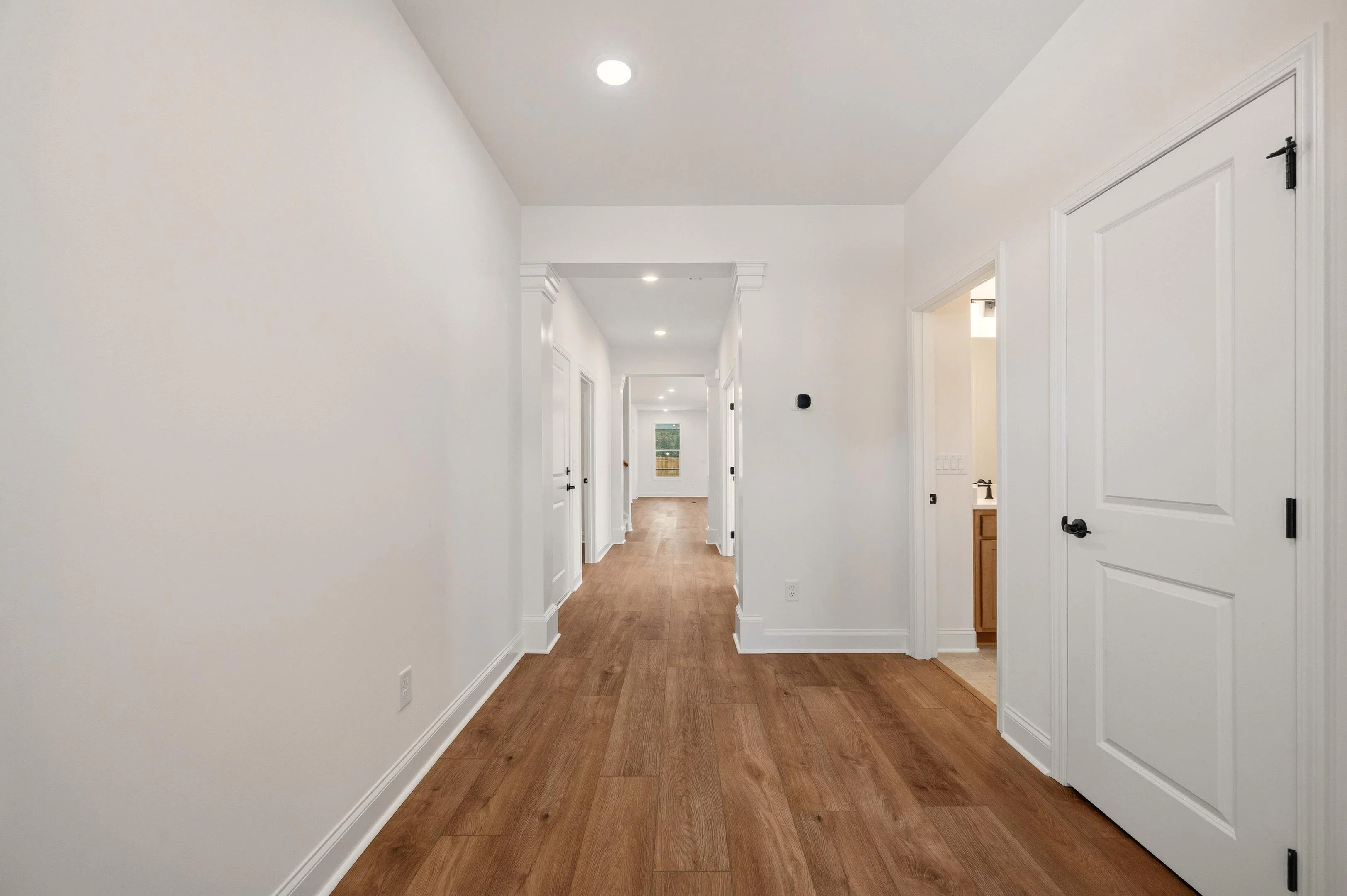 EF248 - Cedarwood Foyer