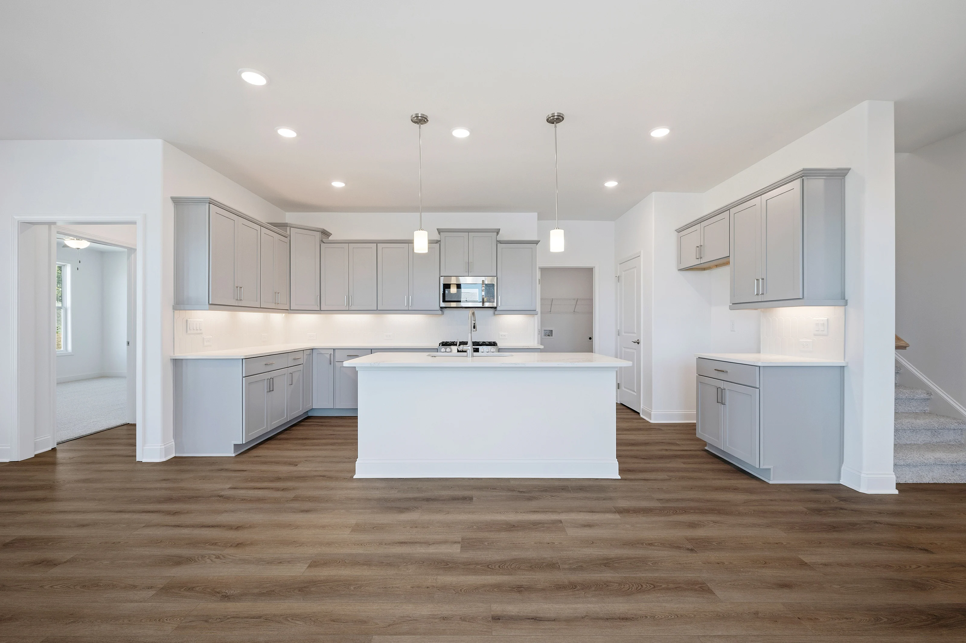 EF229 Ashlynn Kitchen