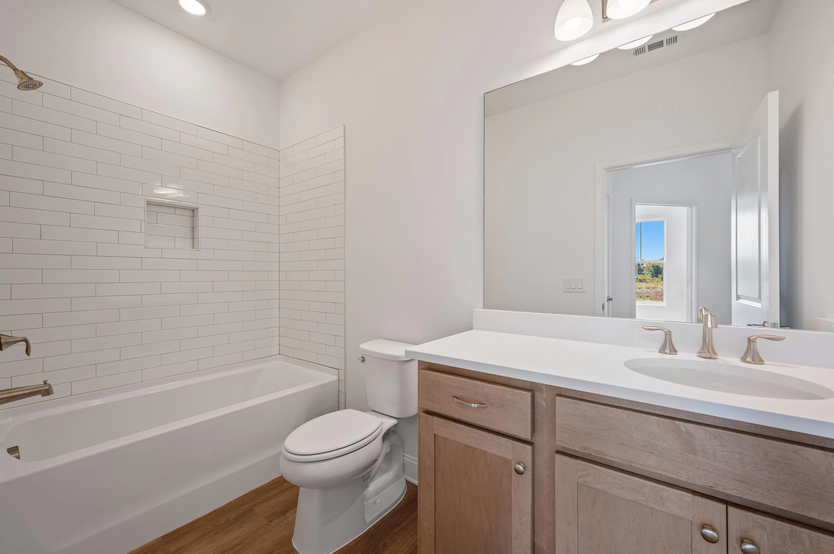 HW8 Mimosa Secondary Bath