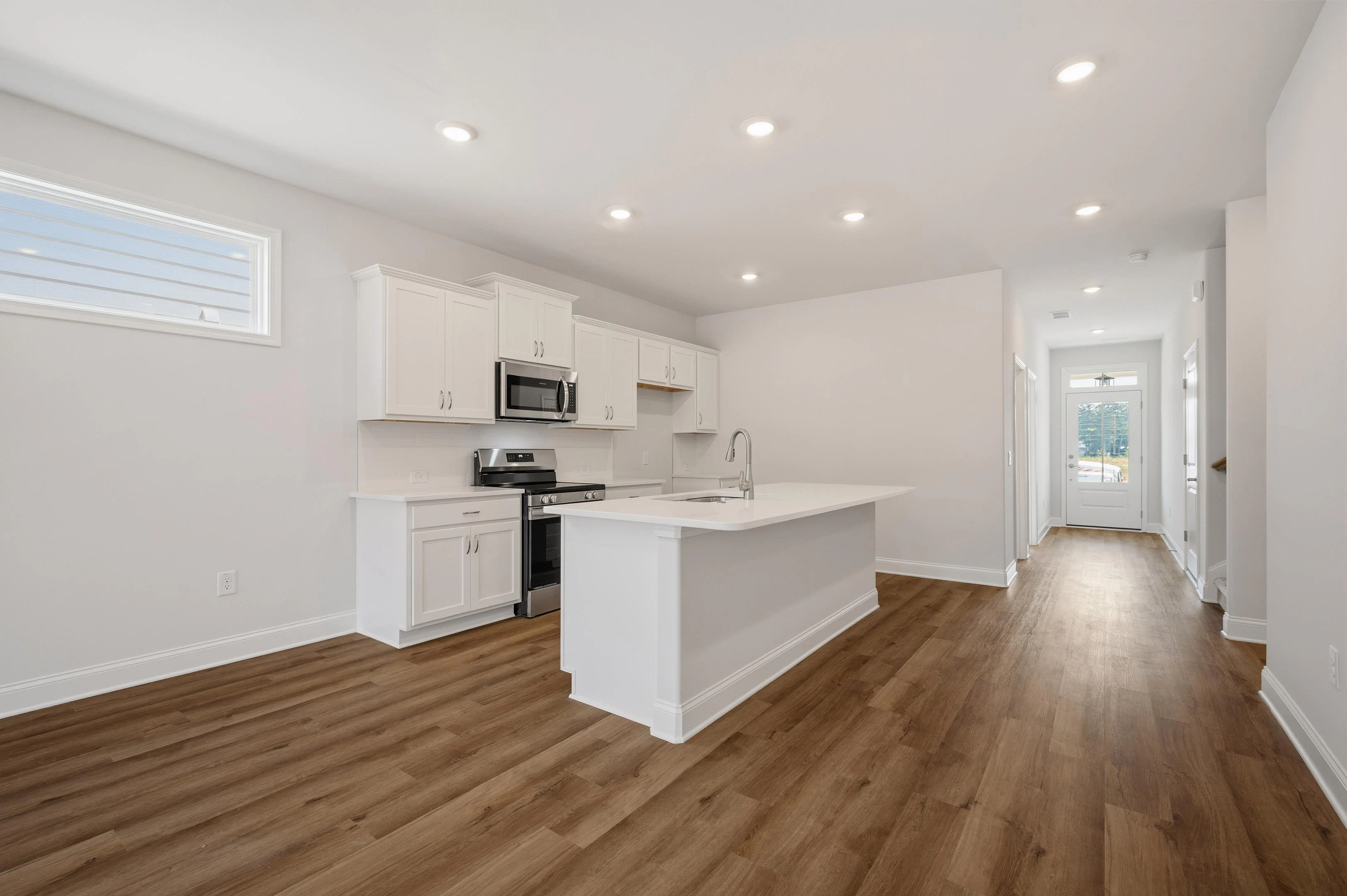 HW7 Hawthorne Kitchen to Foyer