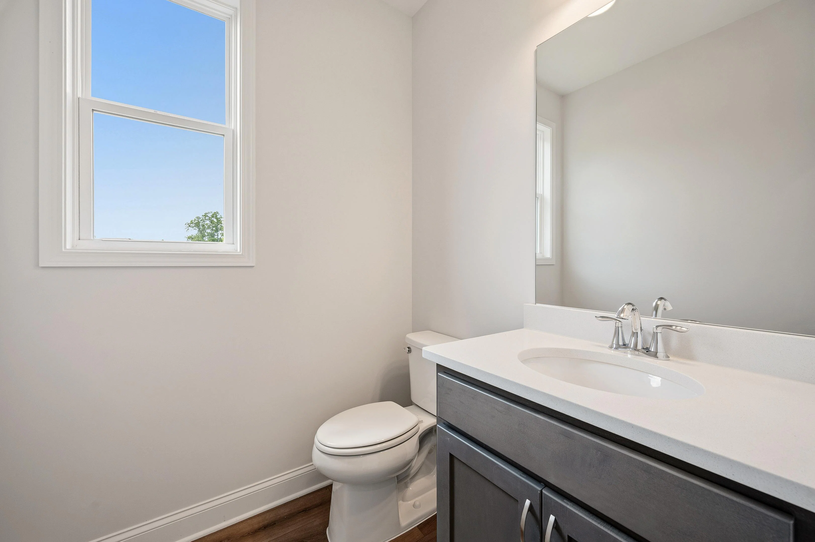 HW12 Hawthorne Half Bath