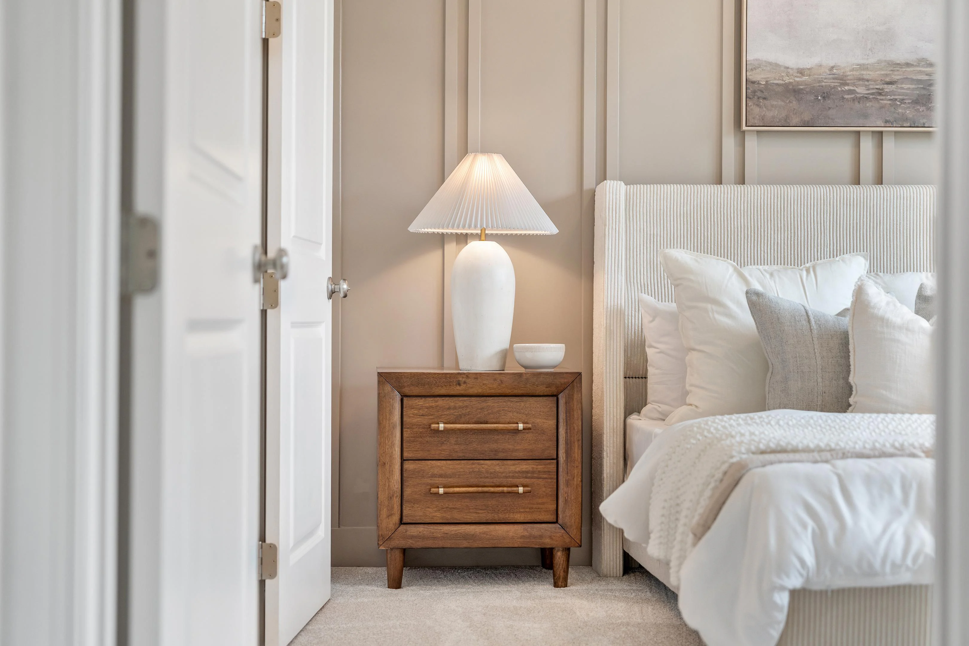 LD4 Sterling Guest Bedroom Trim